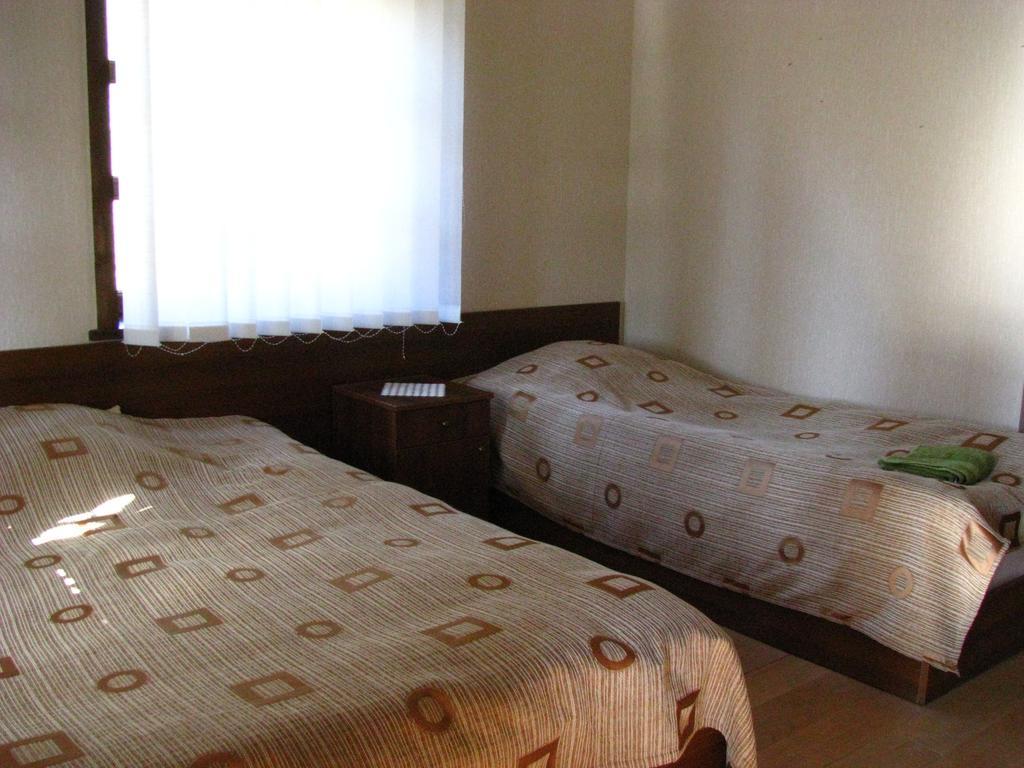 Guest House Shina Omalo Bilik gambar